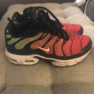 Preloved Nike Air Max Plus Size 13y